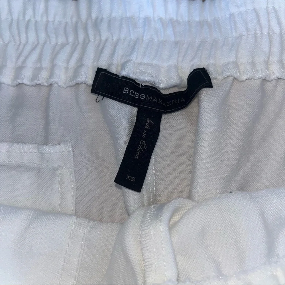 BCBG White Shorts - Picture 6 of 8